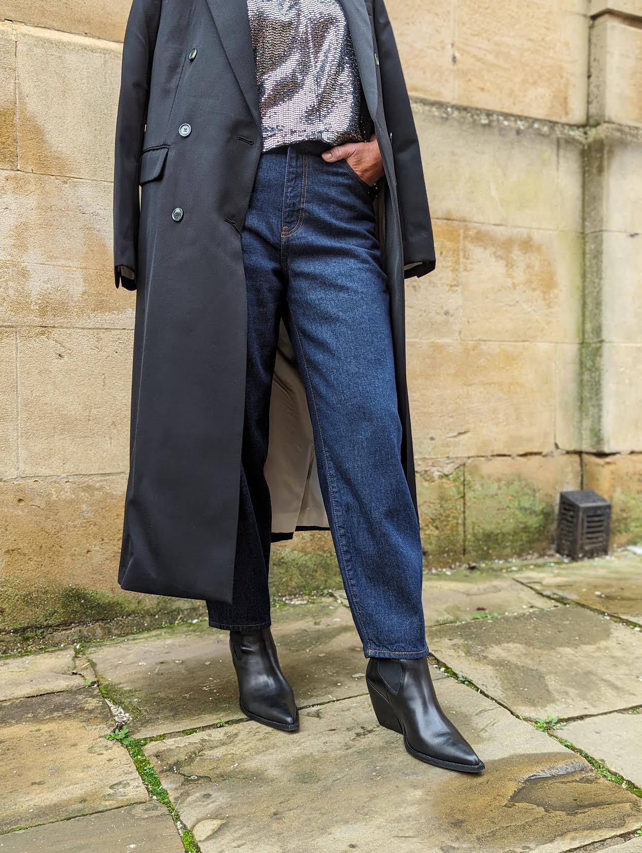 Ultra High-Rise Barrel Leg Rinse Jeans