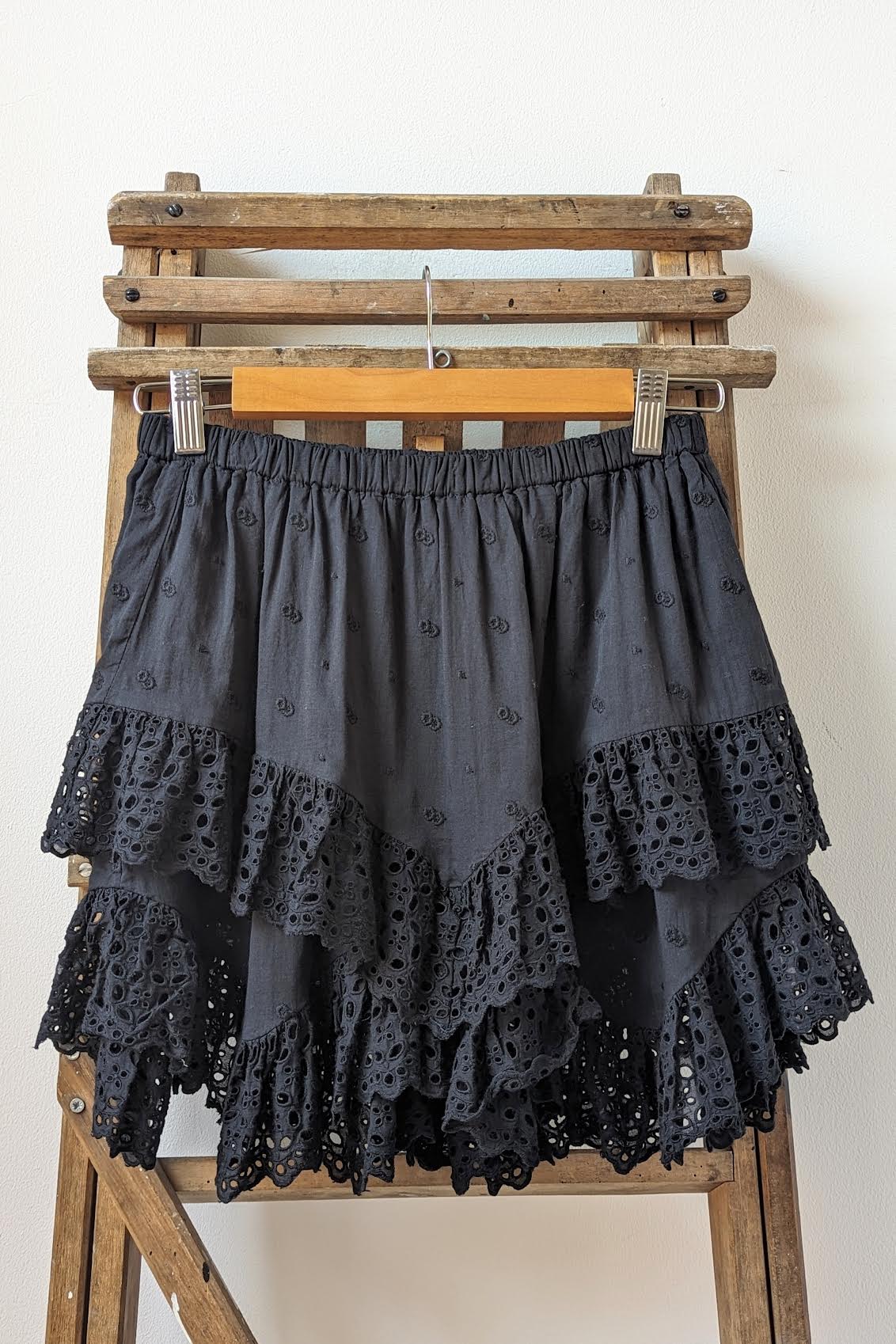 Marant Étoile - Sukira Black Ruffle Shorts - Image 1