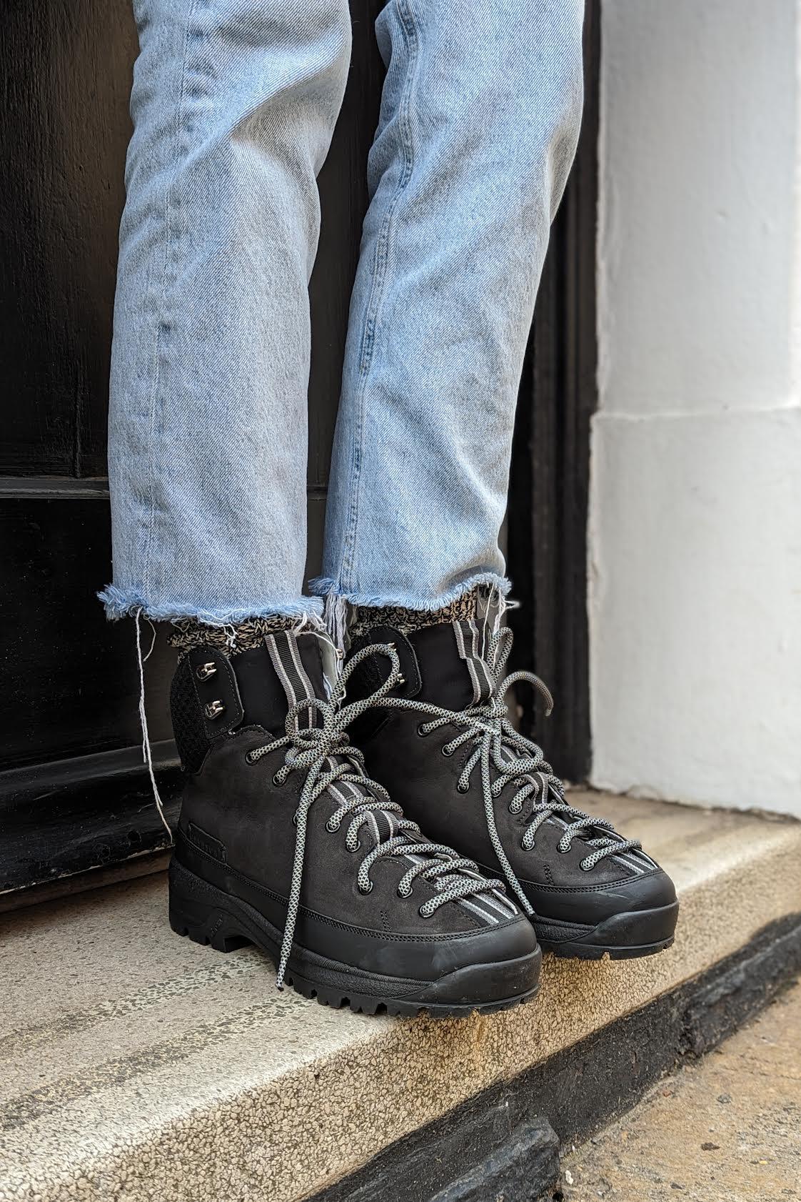 Sneaker 71 Black Waterproof Boot