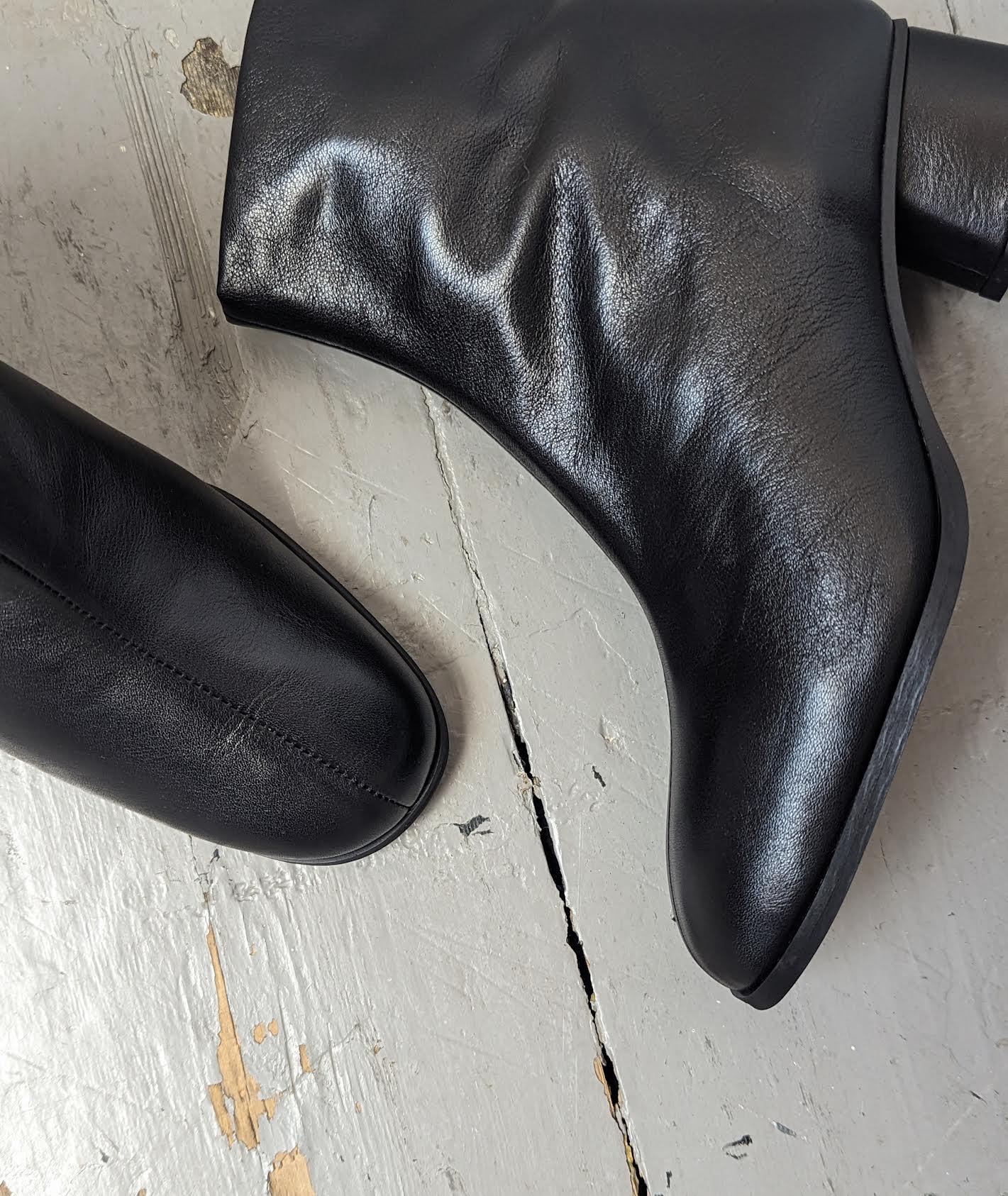 Samsoe Samsoe - Emma Black Leather Zip Boots - 32 The Guild