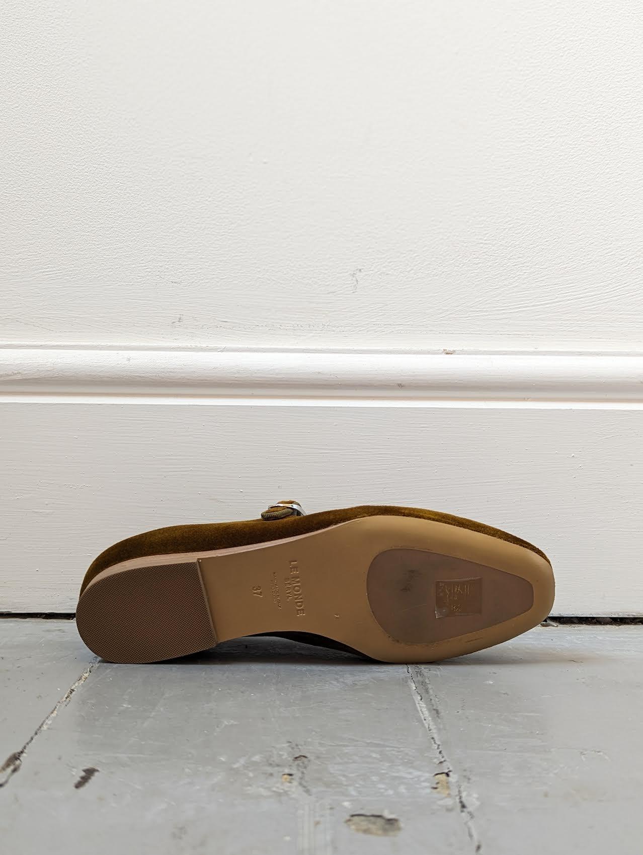 Le Monde Béryl - Mary Jane Tobacco Velvet Shoes - 32 The Guild