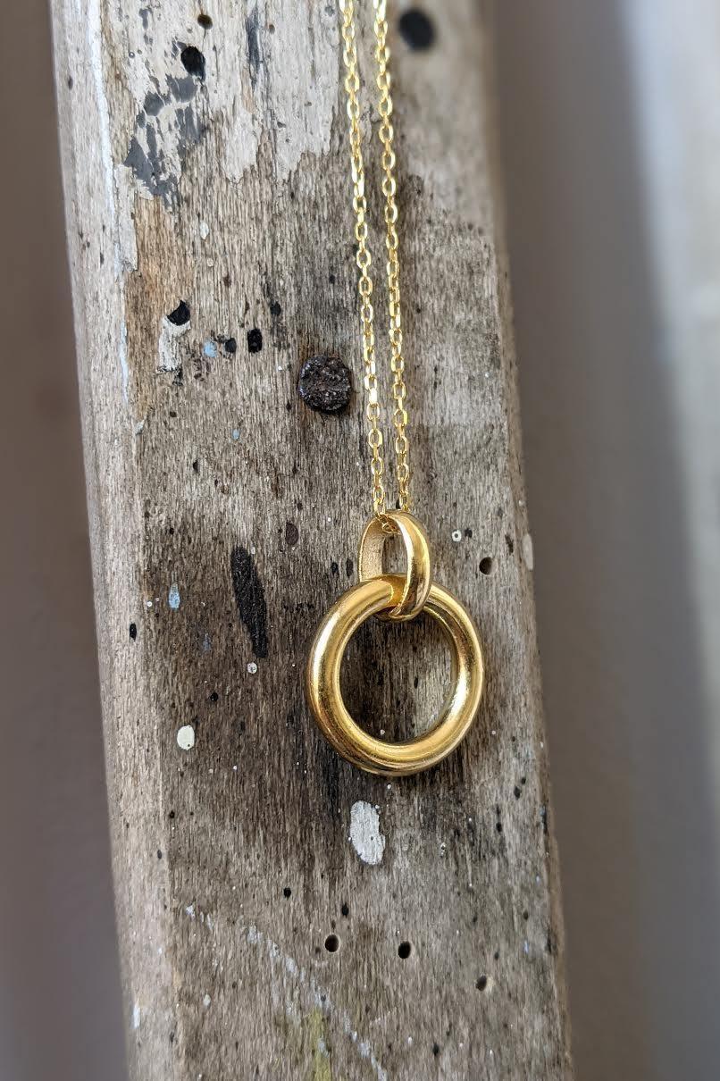 Tilly Sveaas Eternity Ring Necklace 32 The Guild1