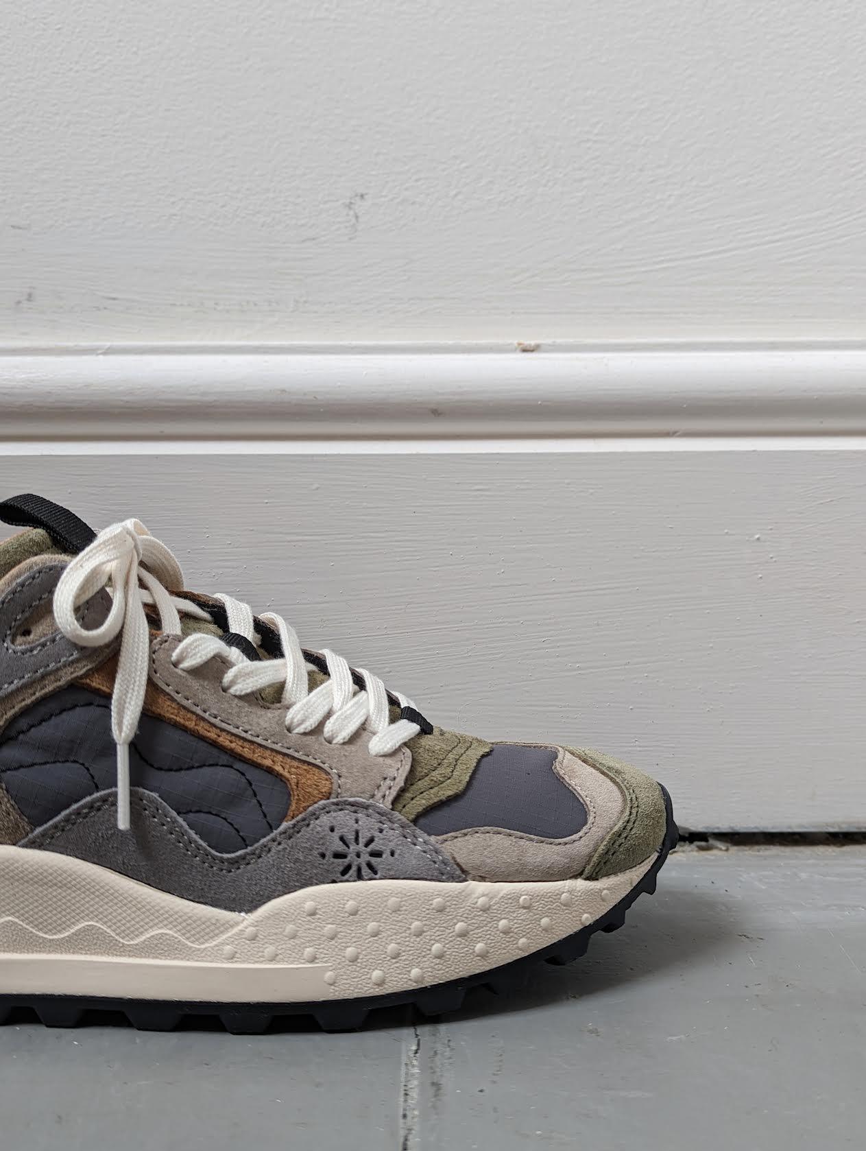 Flower Mountain - Yamawashi Stone Sneakers - 32 The Guild