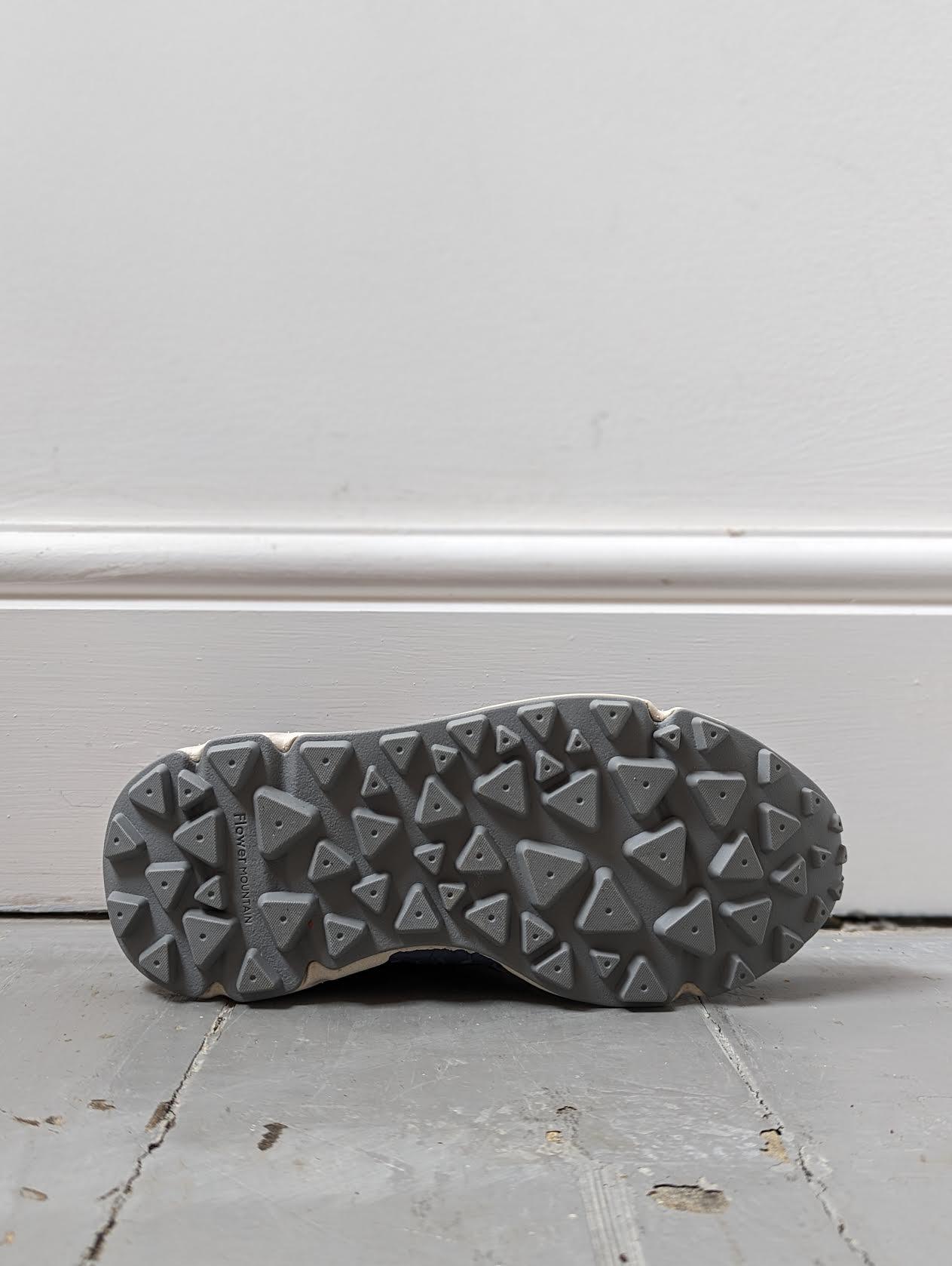 Flower Mountain - Yamawashi Stone Sneakers - 32 The Guild