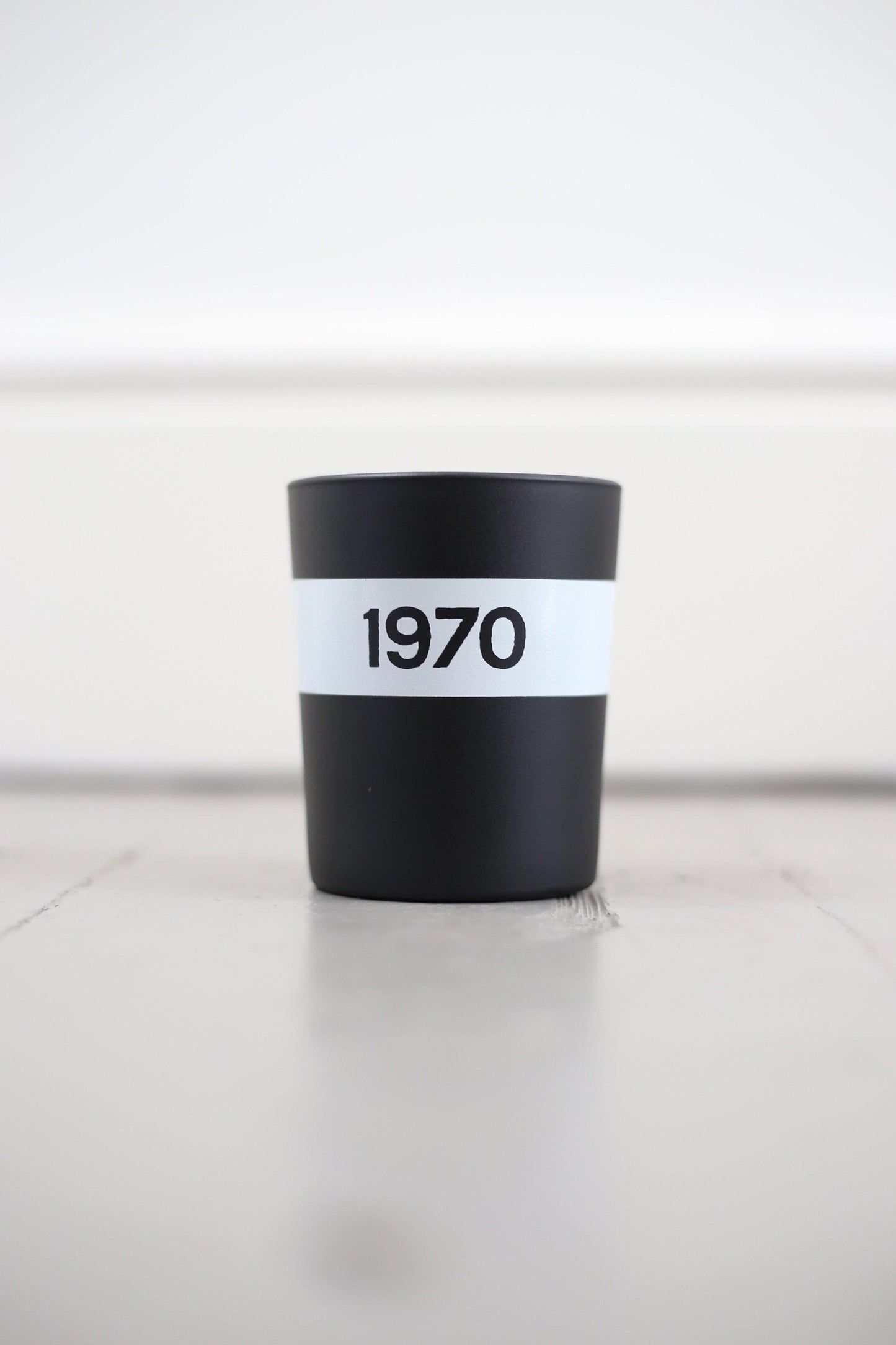 1970 Black Scented Candle - 32 The Guild