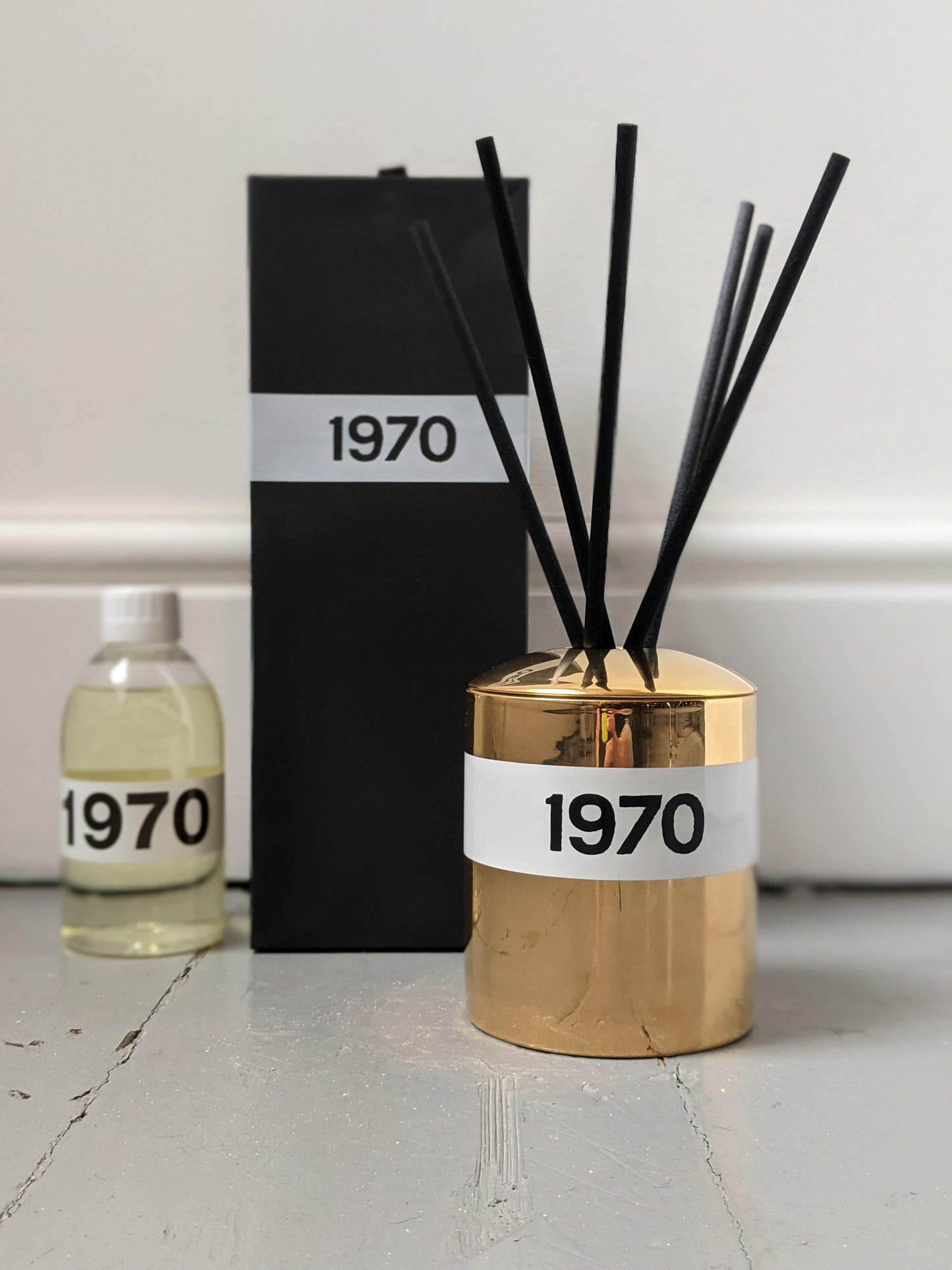 bella freud 1970 gold diffuser