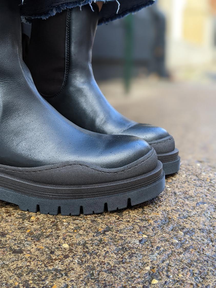 See By Chloe - Alli Black Leather Chelsea Boots - 32 The Guild