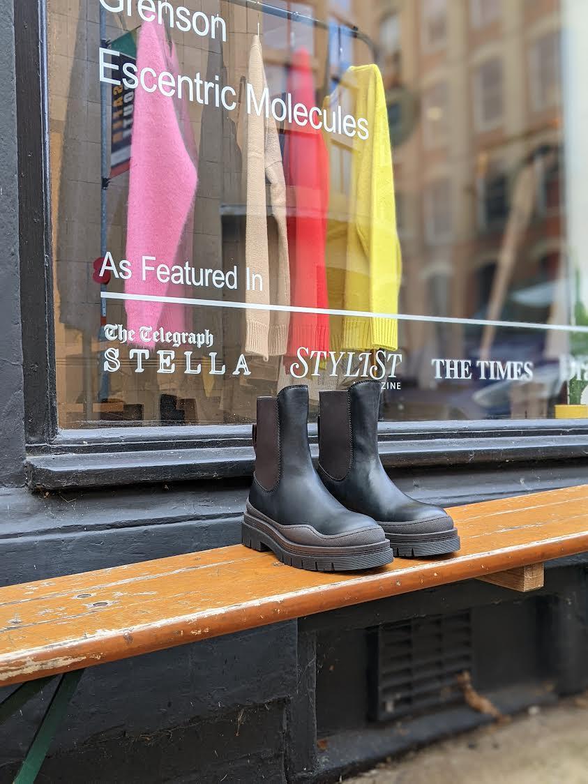 See By Chloe - Alli Black Leather Chelsea Boots - 32 The Guild