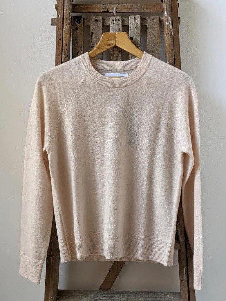 Samsoe Samsoe - Boston Whisper White Pink Cashmere Crew Knit - 32 The Guild
