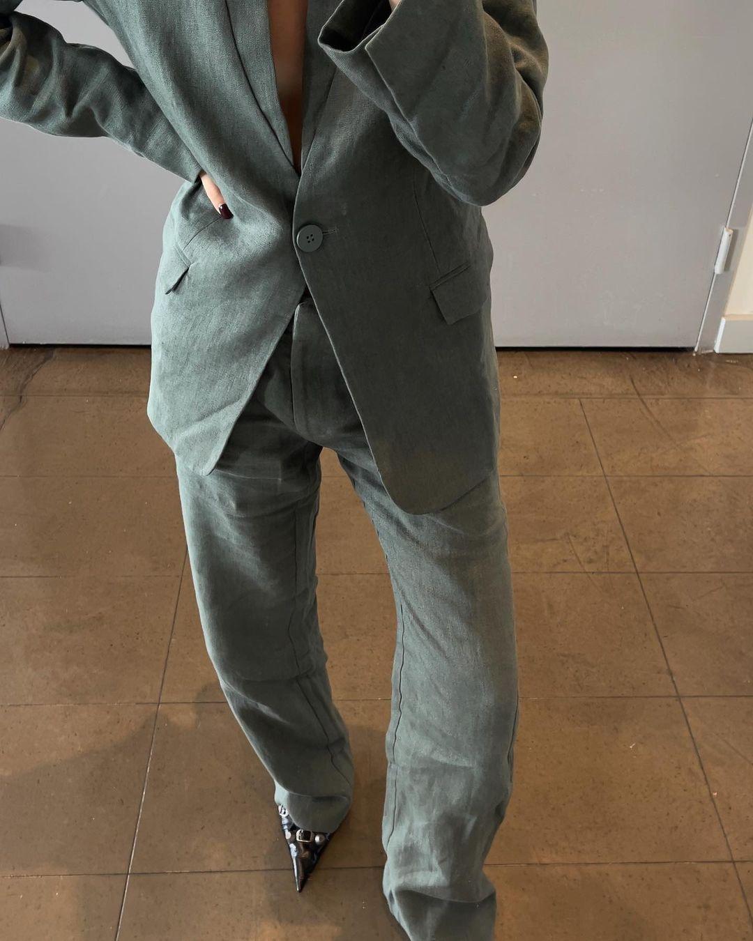 St. Agni - Caster Grey Linen Cut-Out Blazer - 32 The Guild