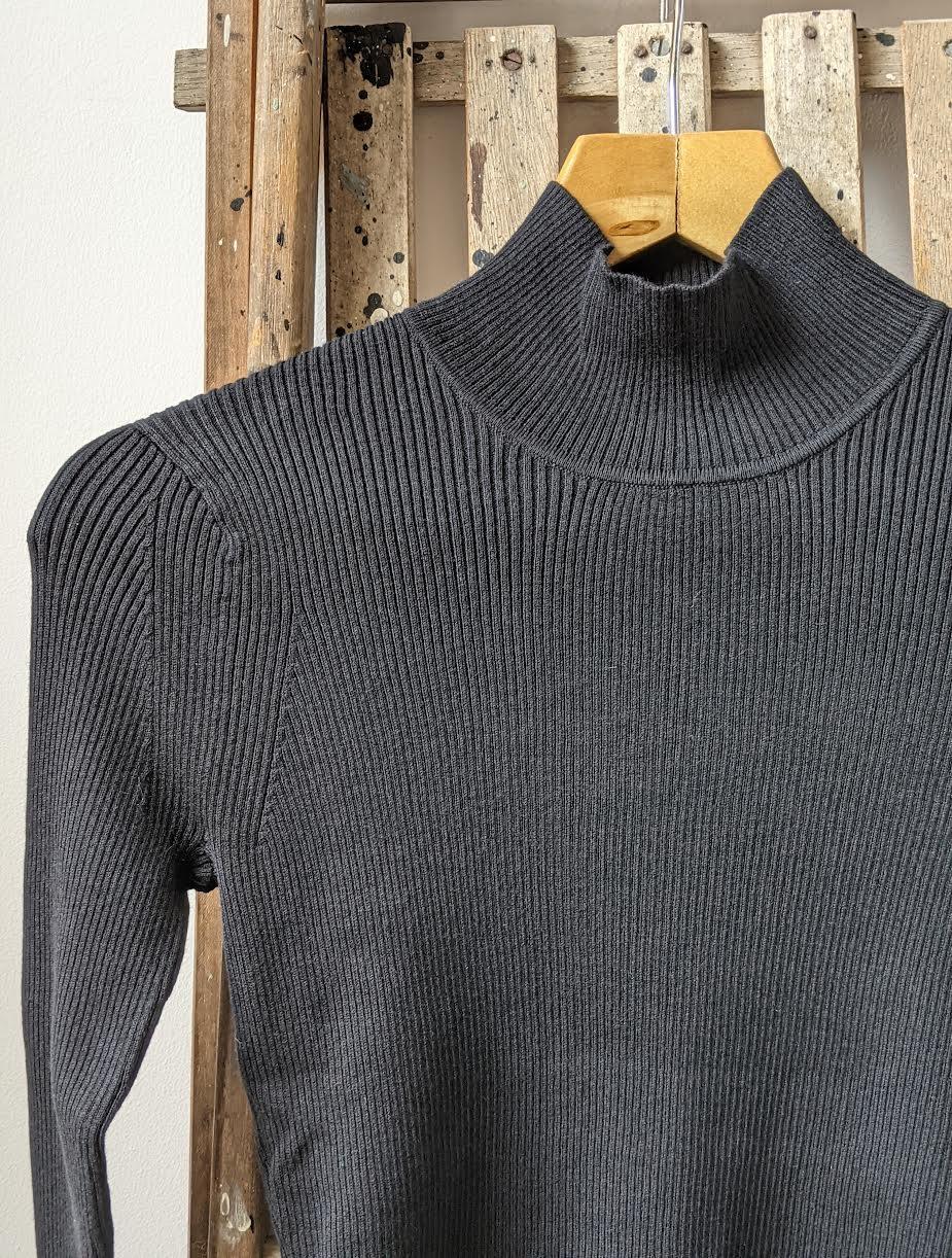 Samsoe Samsoe - Everly Black Silk & Cotton Blend Turtleneck Top - 32 The Guild