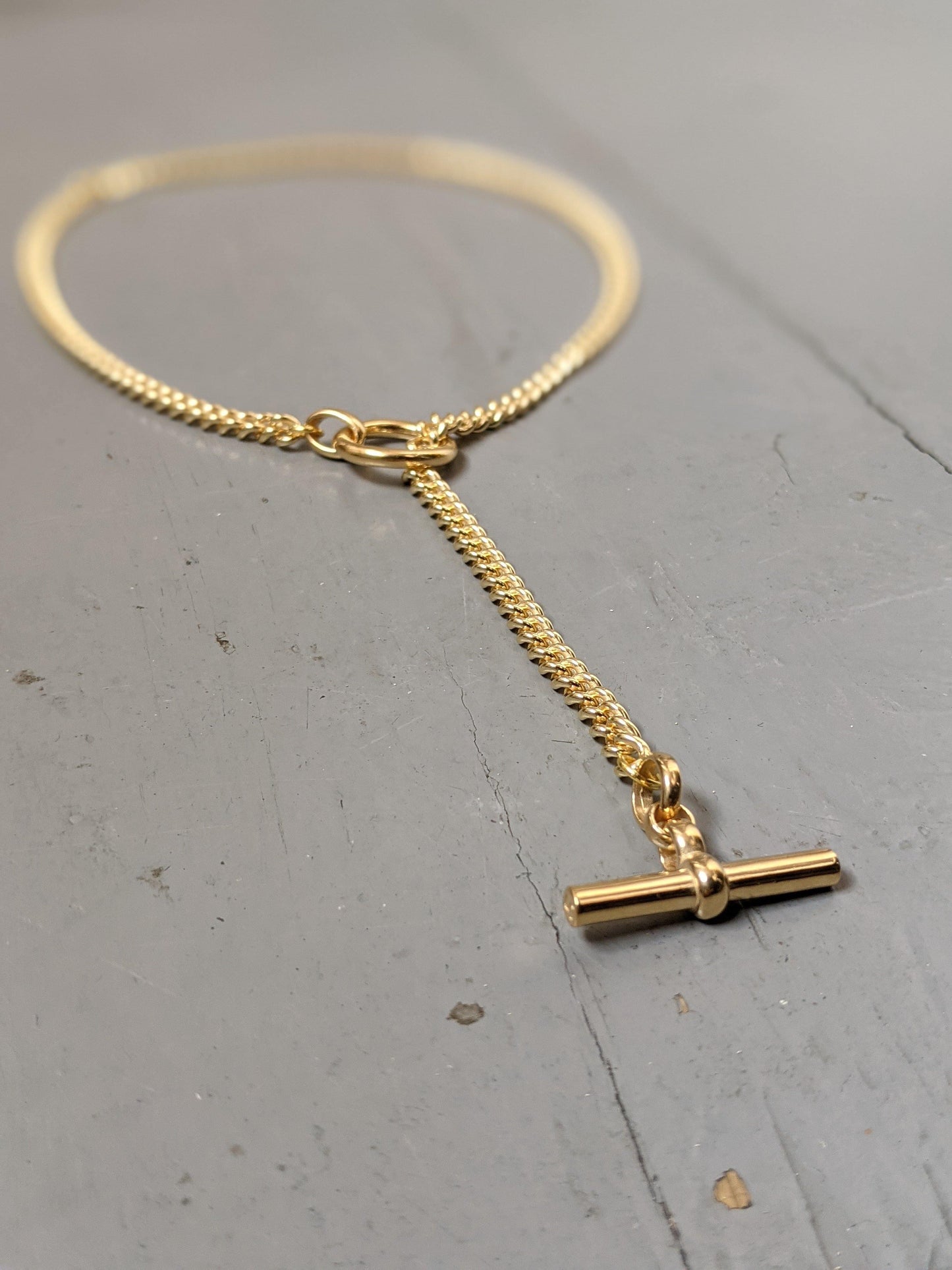 tilly sveaas gold curb chain lariat necklace
