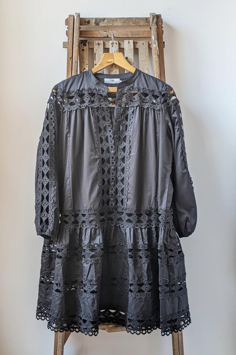 Devotion Twins - Ikaria Black Midi-Dress - 32 The Guild
