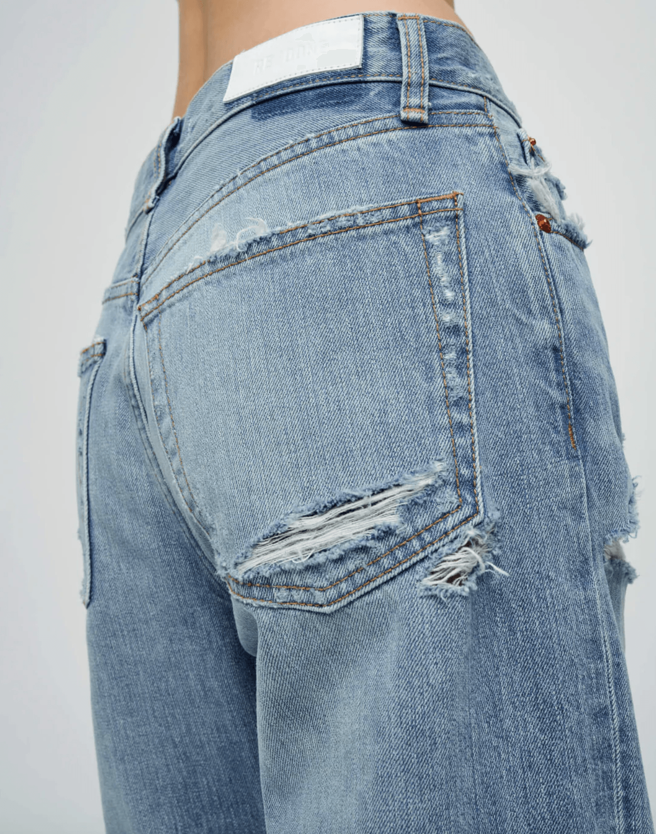 Re/Done - Loose Long Ripped & Faded Indigo Jeans - 32 The Guild