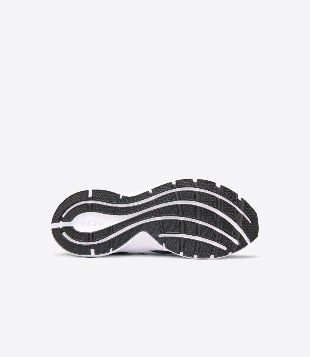 Veja - Marlin Black & White Sneakers - 32 The Guild