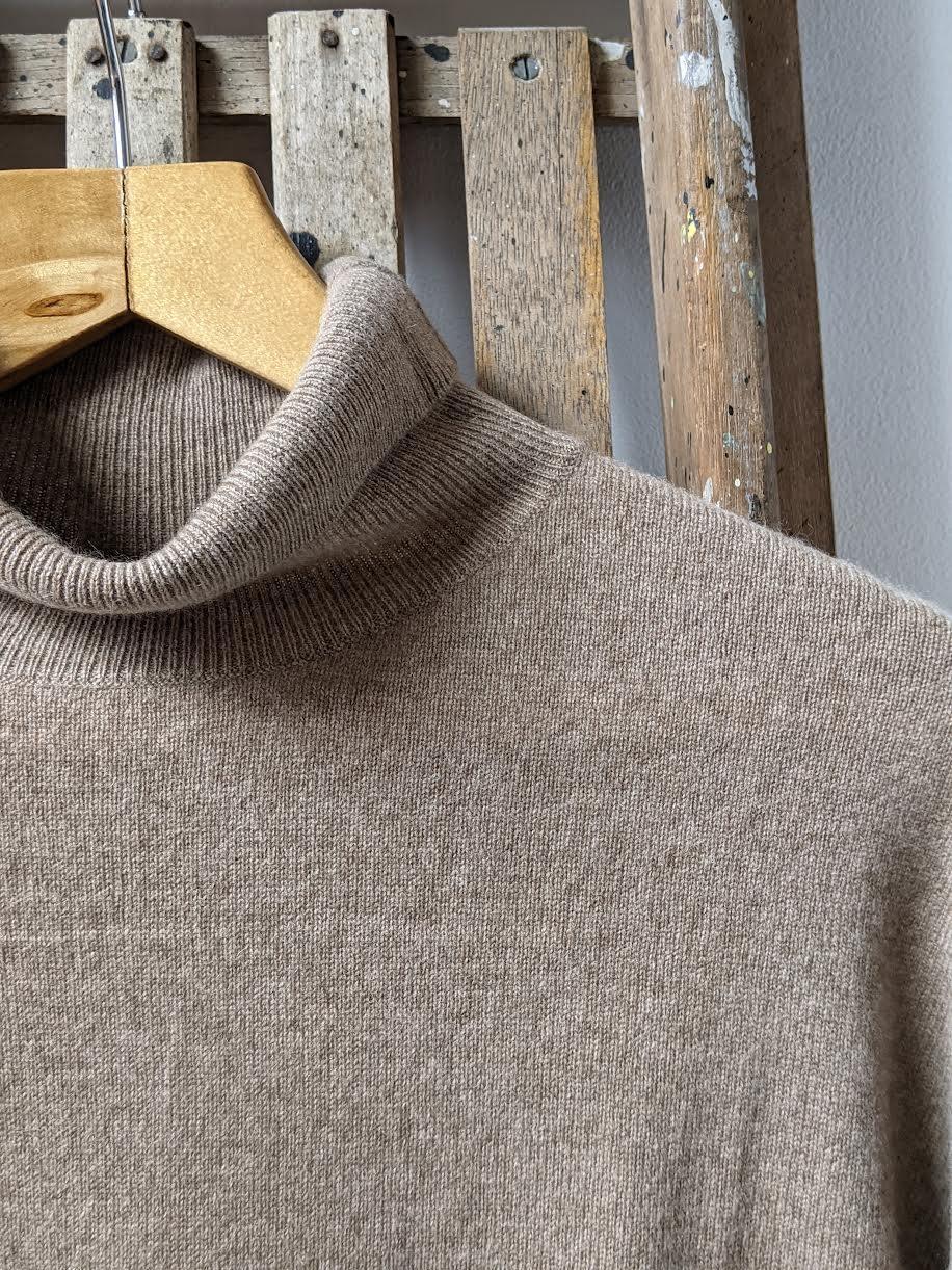 Samsoe Samsoe - Nola Starfish Cashmere Turtleneck Knit - 32 The Guild