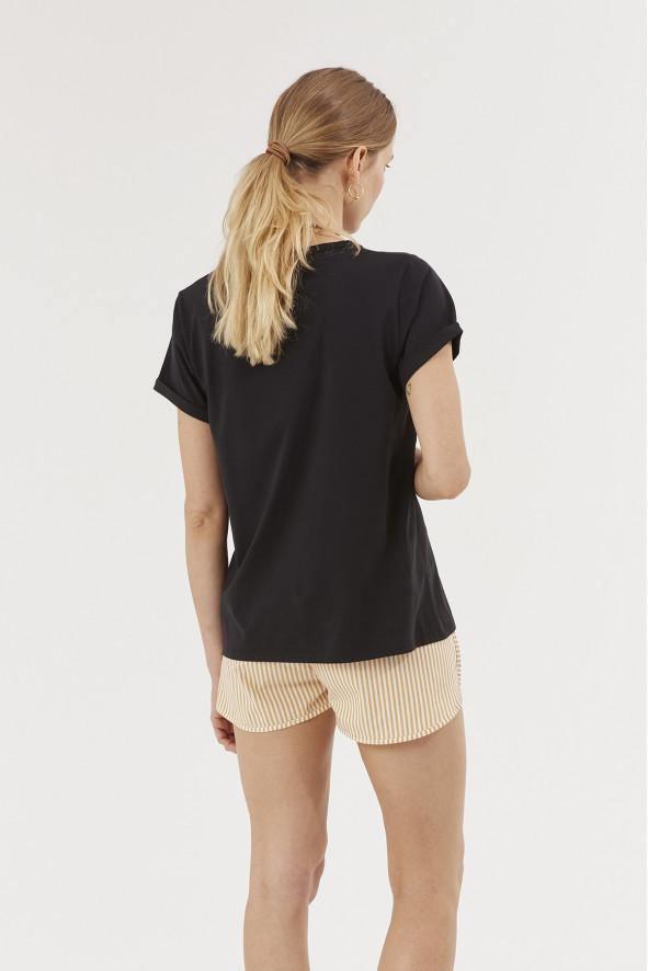 maison la biche overdressed black t-shirt