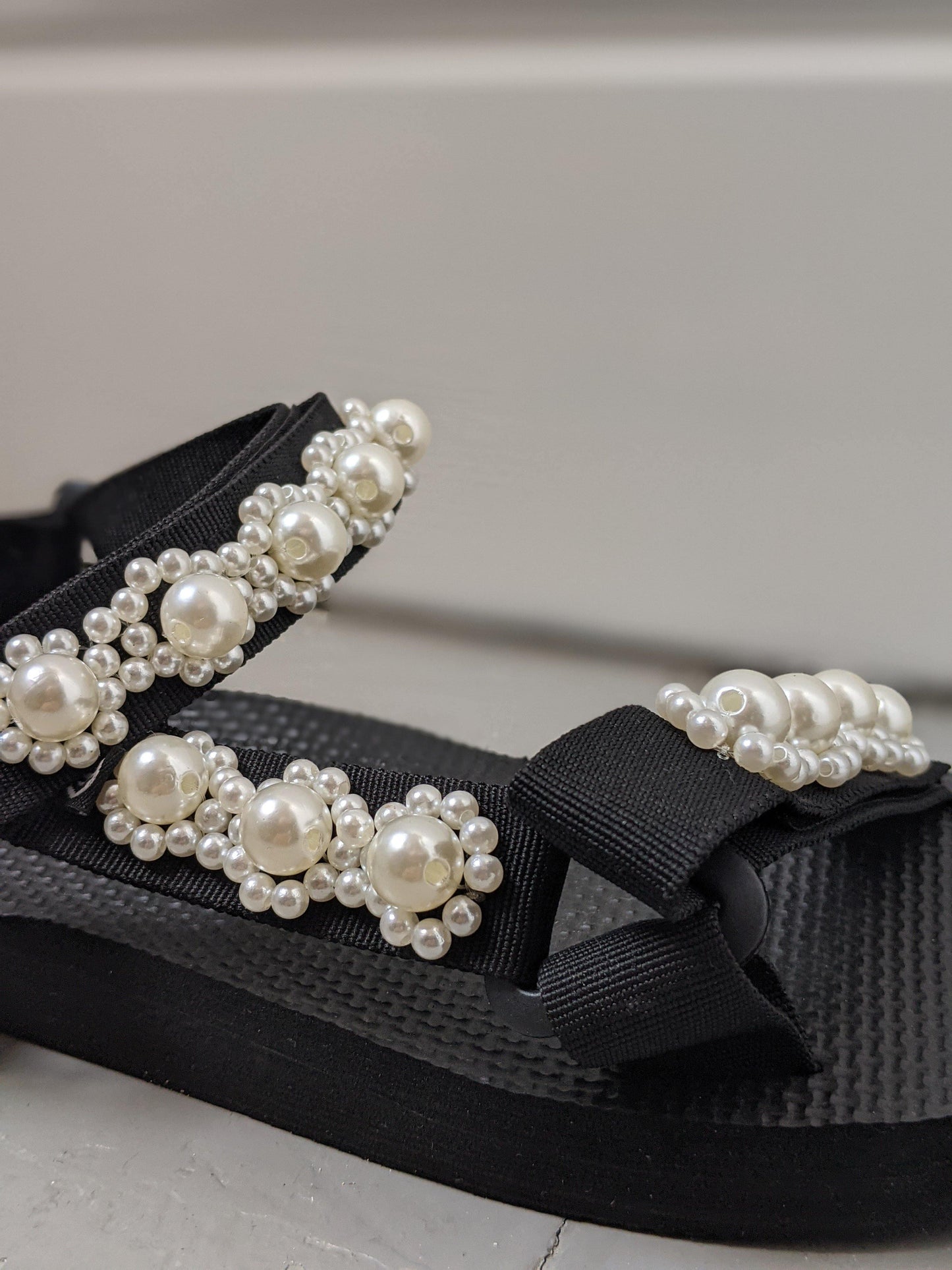 arizona love pearl trekky sandal