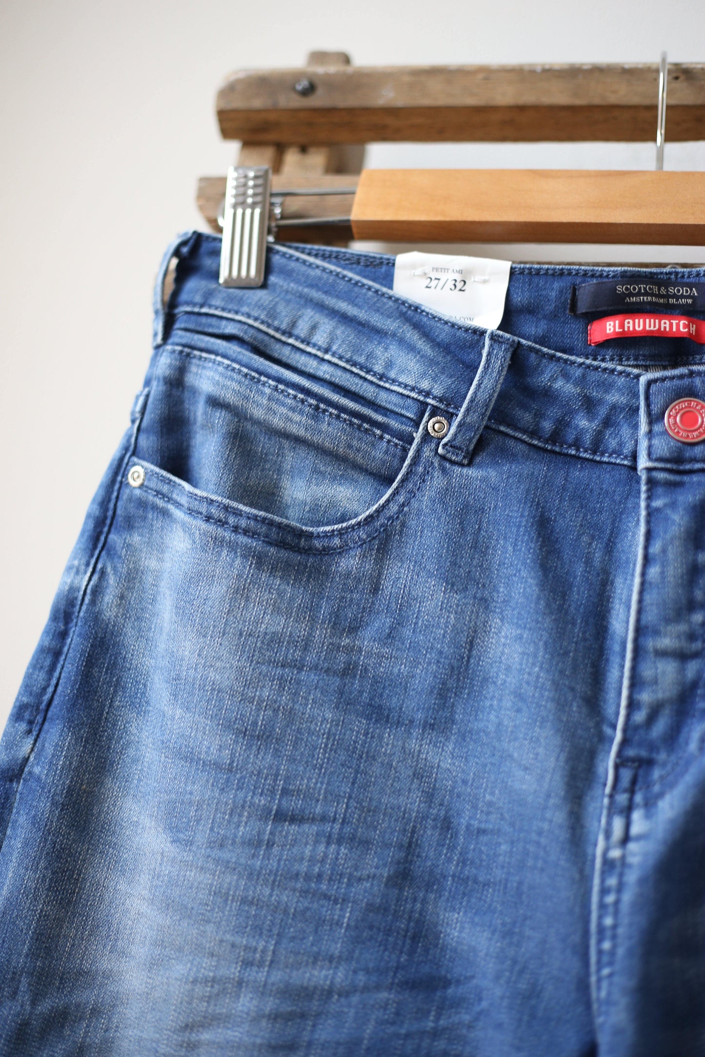 Petit Ami Slim Boyfriend Fit Jeans - 32 The Guild