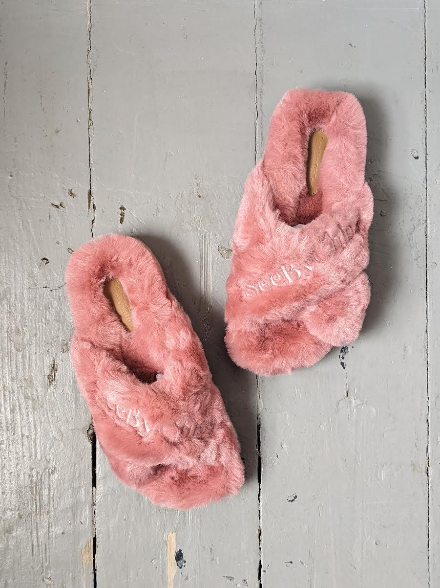 See By Chloe - Pink Faux Fur Cross-Over Sandals - 32 The Guild