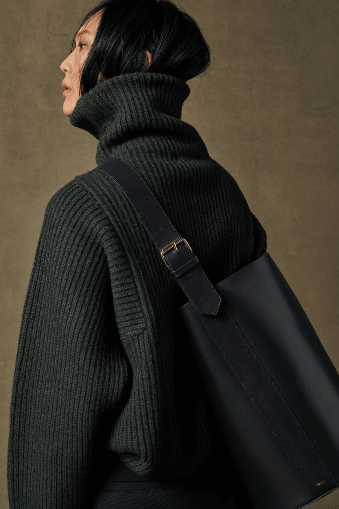 Large 2025 bucket bag