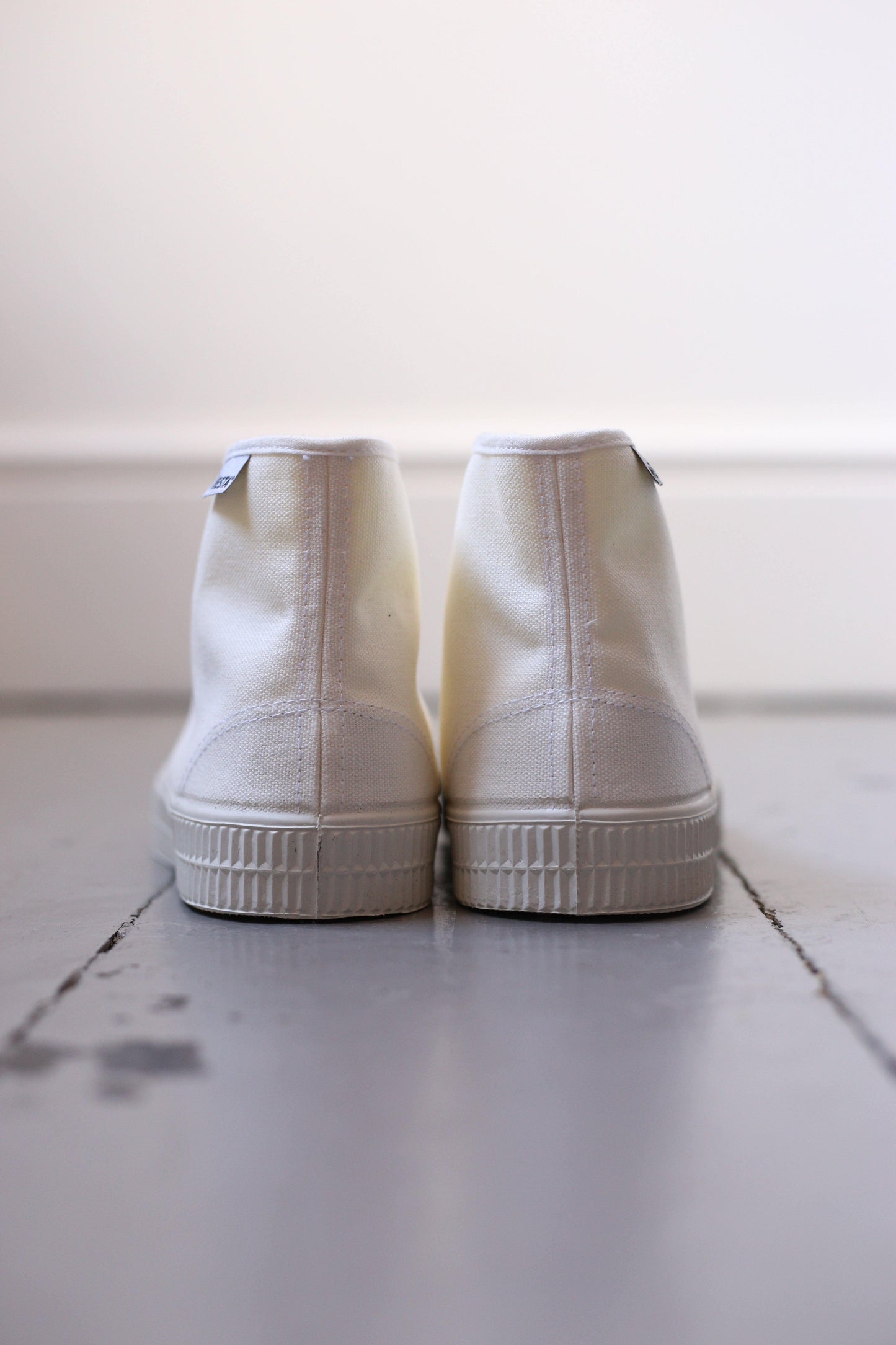 Novesta - Star Dribble White Canvas Hi-Top Sneakers - 32 The Guild