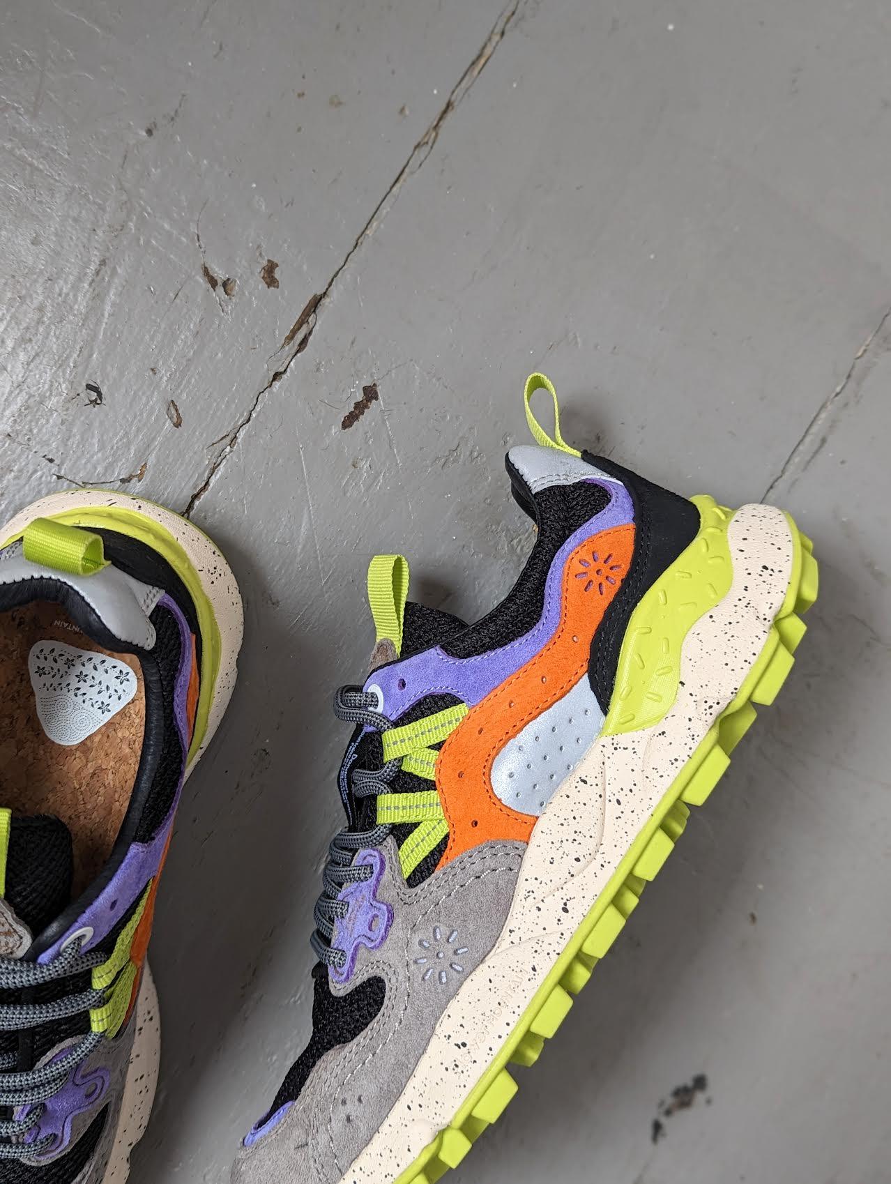 Flower Mountain - Yamano Grey & Neon Sneakers - 32 The Guild