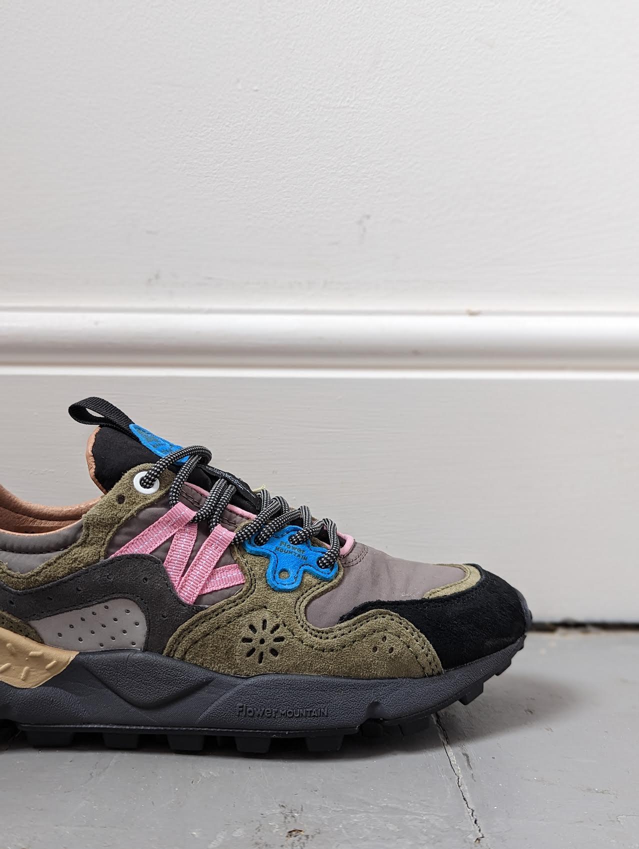Flower Mountain - Yamano Khaki & Black Sneakers - 32 The Guild