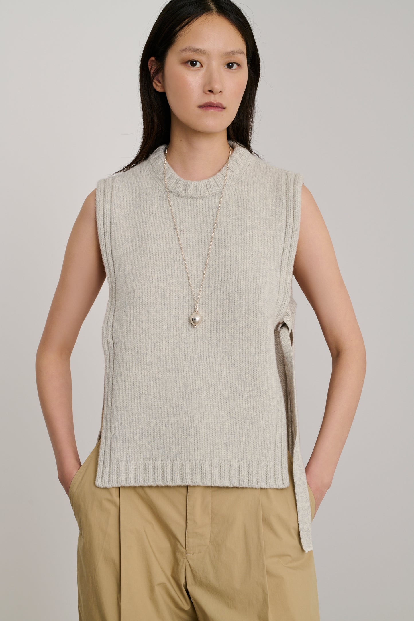 Uzel Light Grey Sleeveless Knit