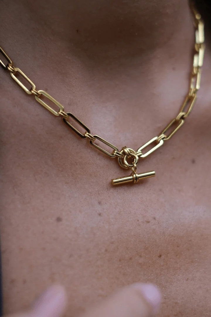 Gold T-Bar Link Necklace