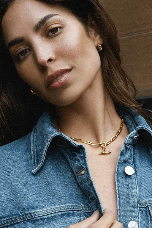 Gold T-Bar Link Necklace