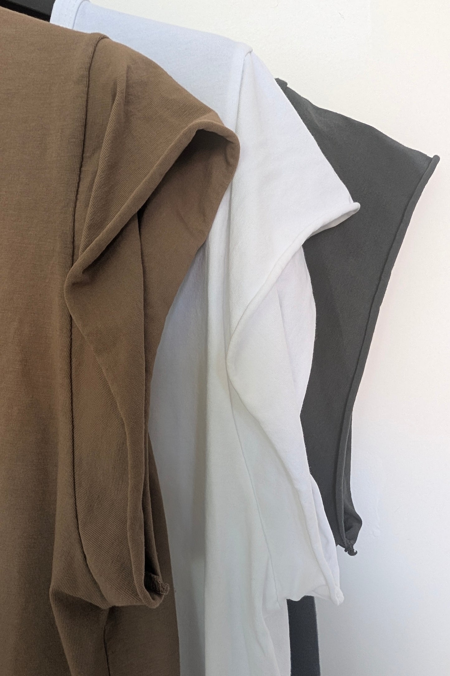 Essential Rolled Finish T-shirt