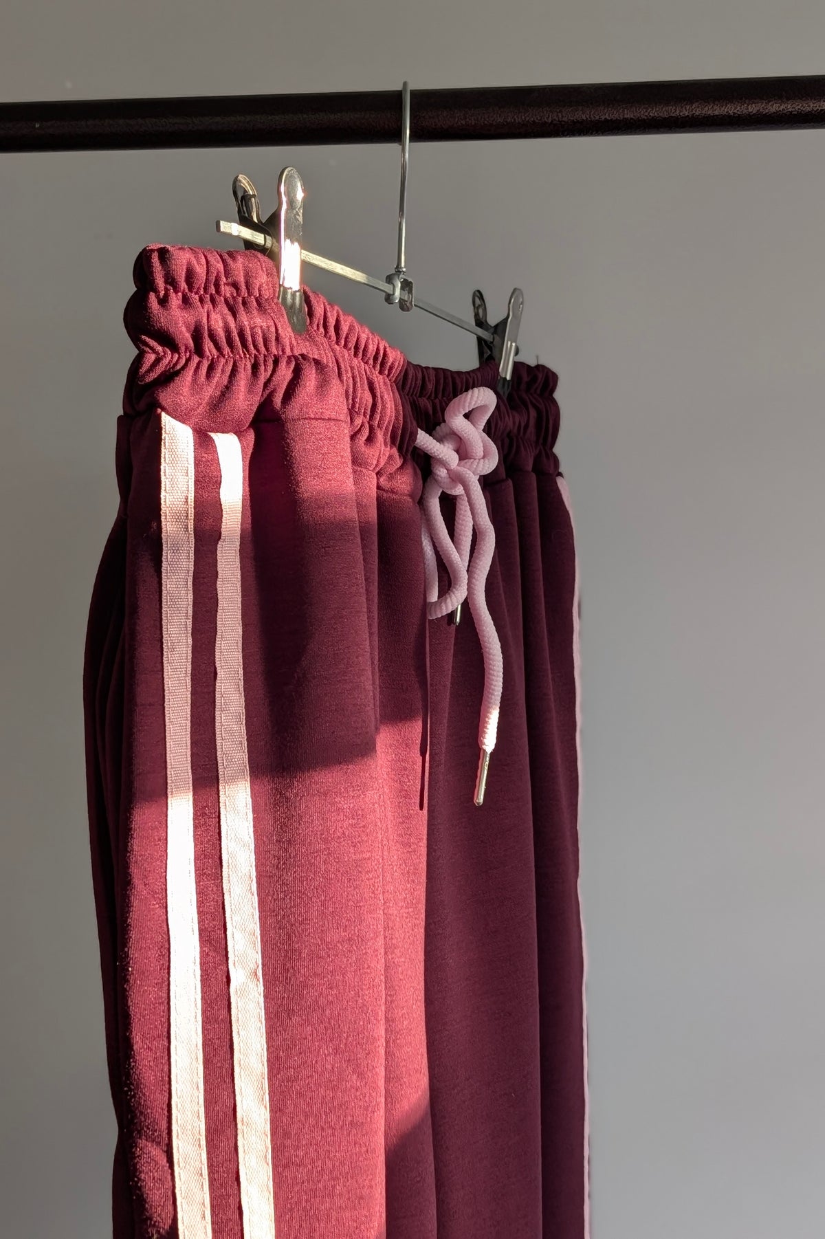Side Stripe Pant