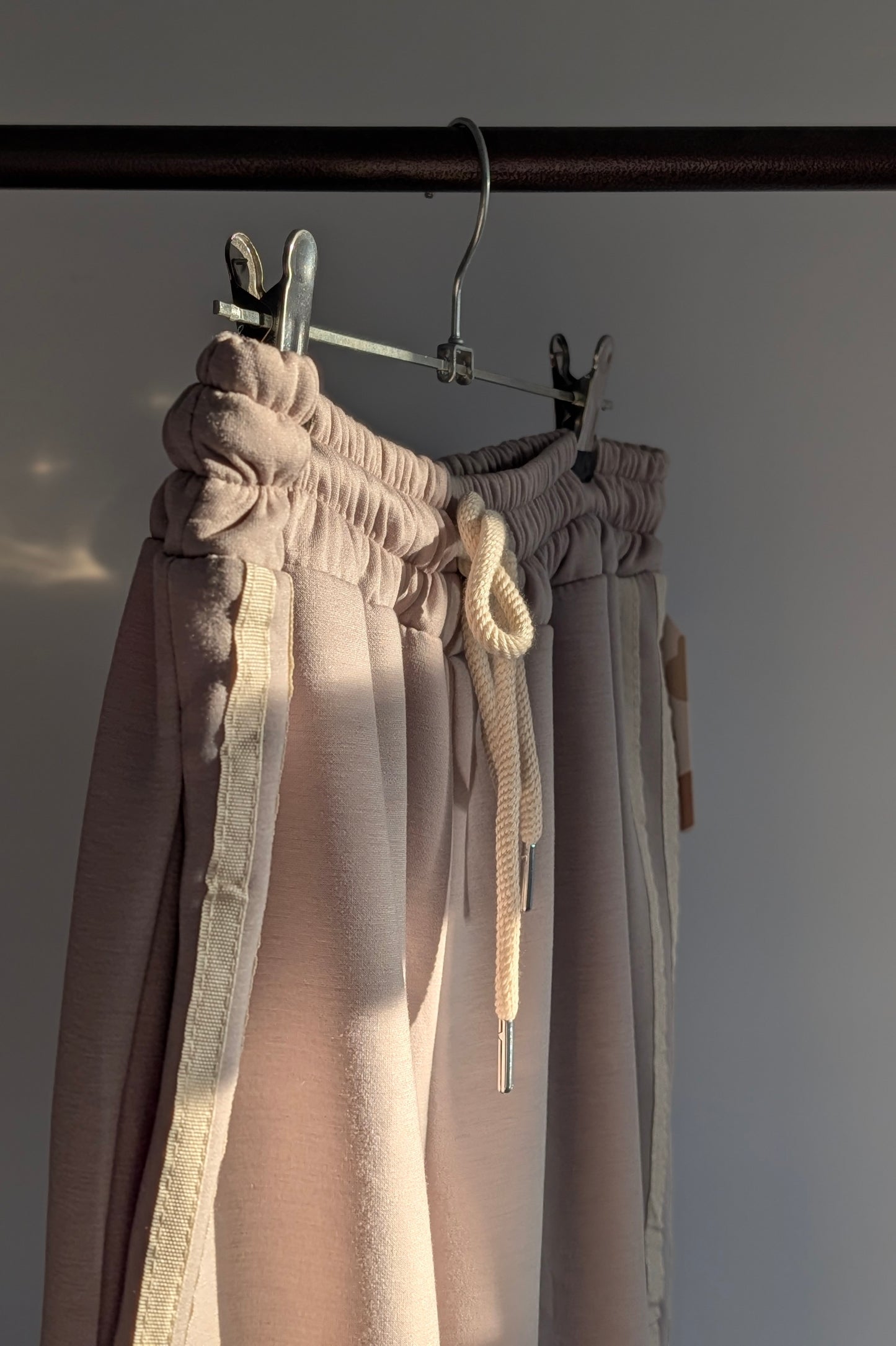 Side Stripe Pant