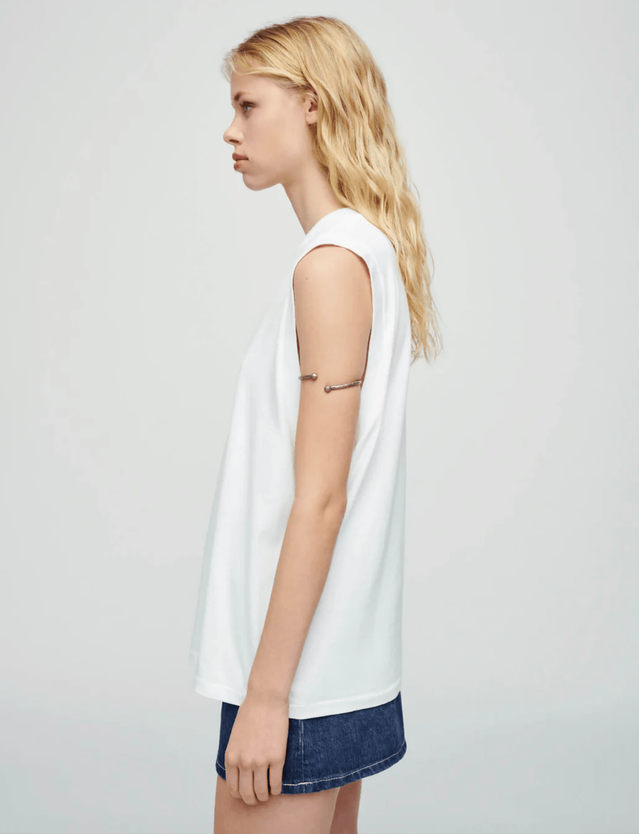 Re/Done - Hanes Oversized White Muscle Tank - 32 The Guild