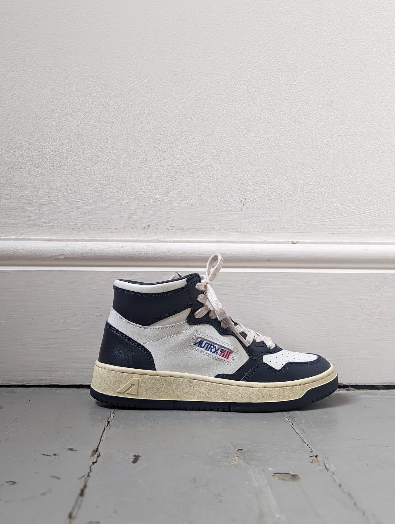 Autry - Medalist White & Navy Hi-Top Sneakers - 32 The Guild