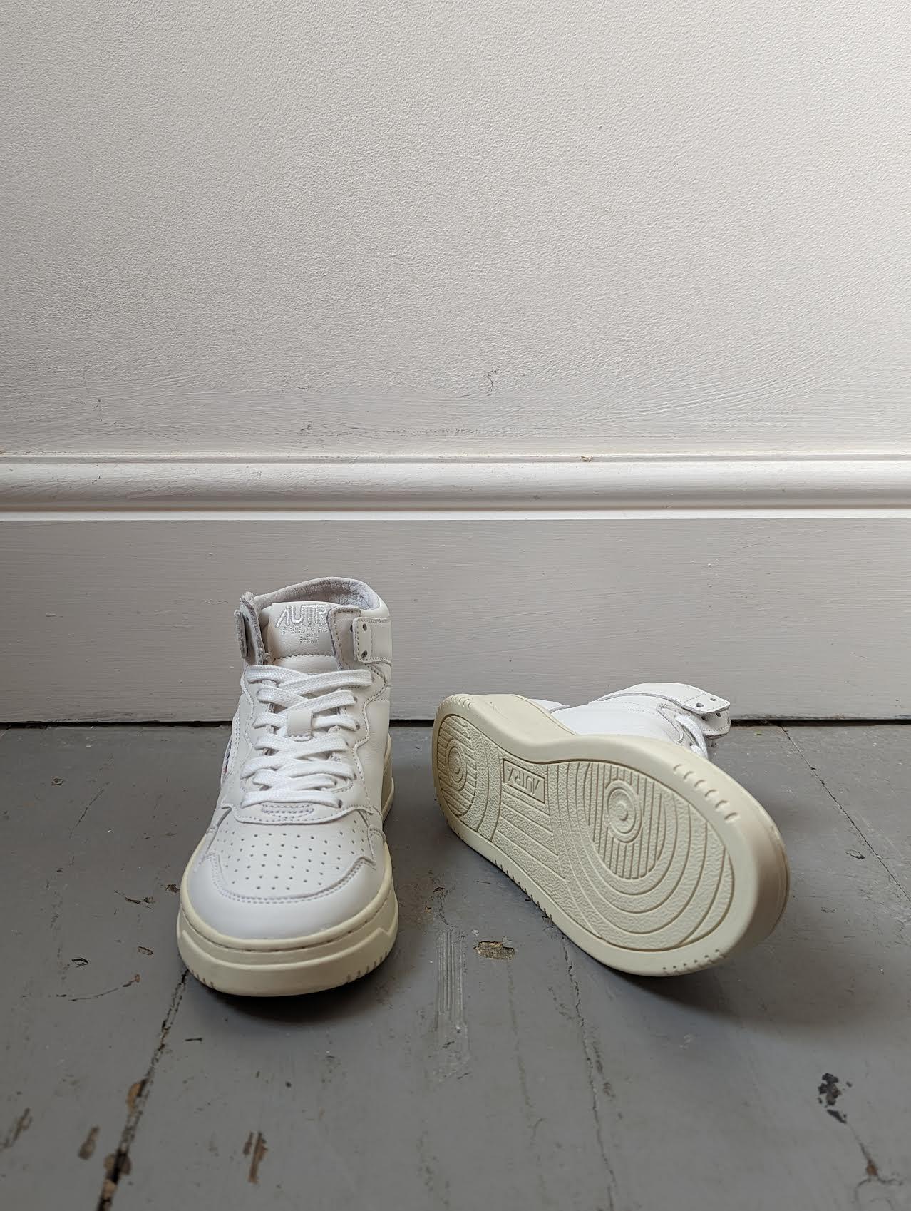 Autry - Medalist White Goatskin Leather Hi-Top Sneakers - 32 The Guild 