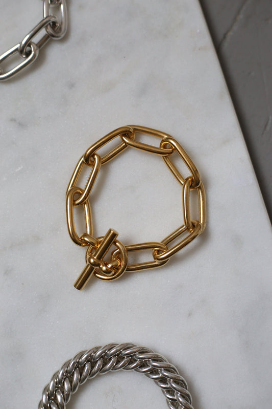 tilly sveaas gold medium oval linked bracelet