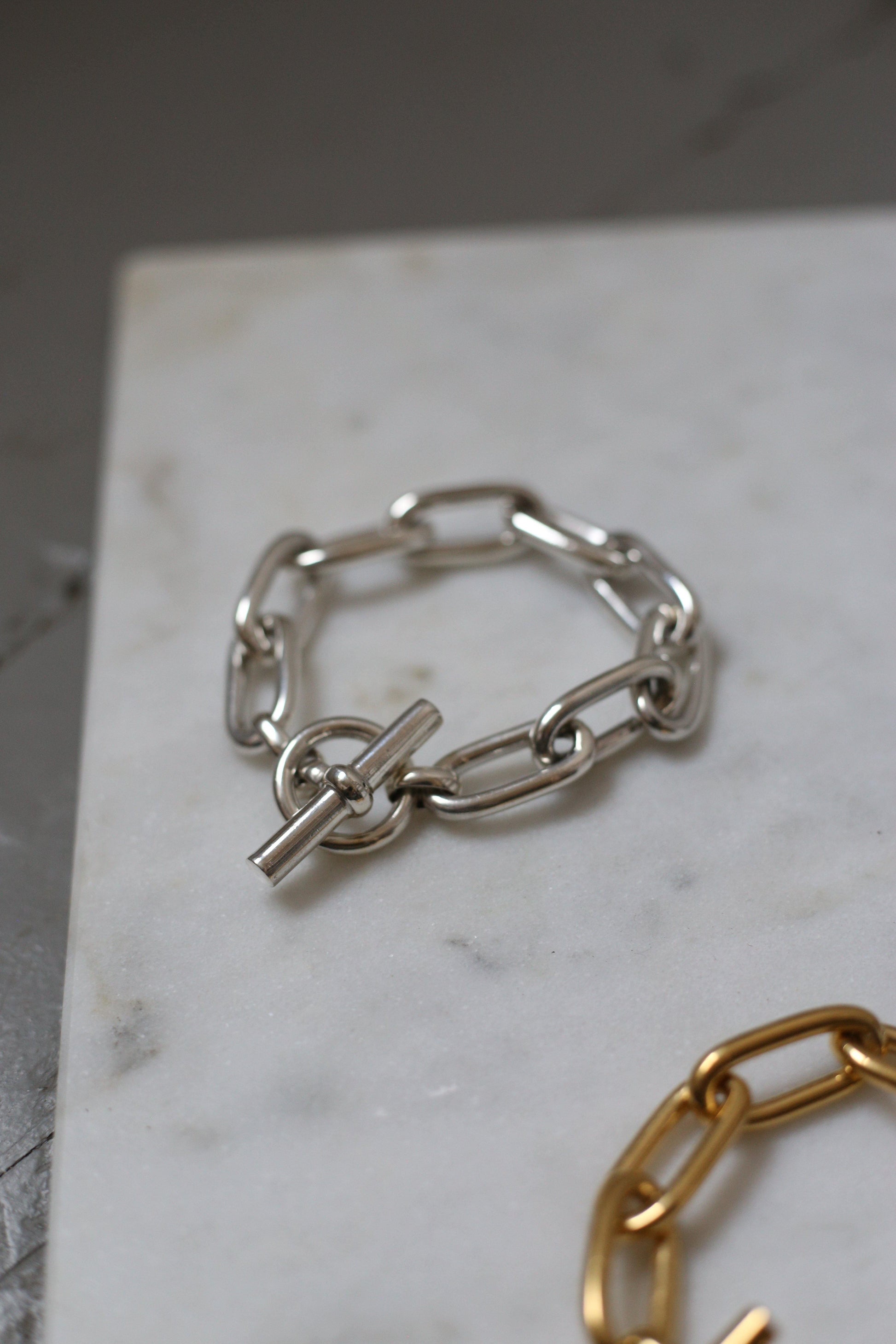 tilly sveaas silver medium oval linked bracelet