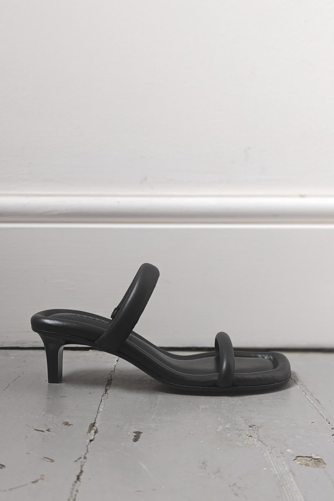 Isabel Marant Etoile - Raree Black Leather Sandals - 32 The Guild 